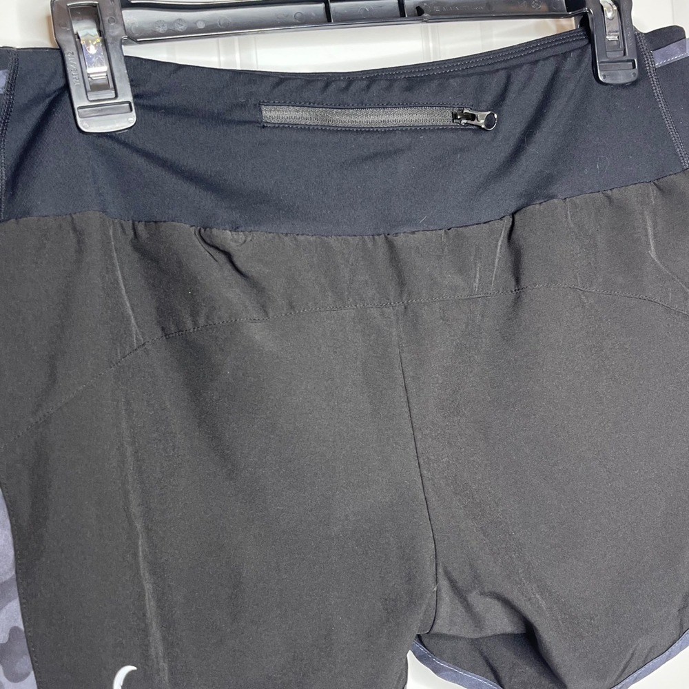 Zyia Active Women XL 5 Star Running Shorts Black with Grey Camouflage - Picture 3 of 9